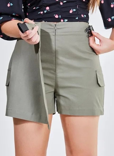 short saia verde militar com fivela short saia verde militar com fivela