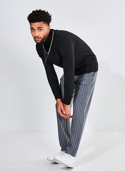 blusão básico de gola alta blusão básico de gola alta