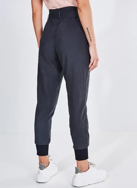 calça jogger com cinto calça jogger com cinto