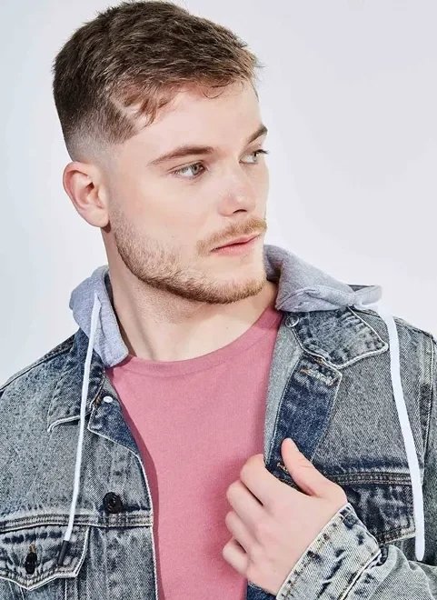 jaqueta jeans com capuz em moletom jaqueta jeans com capuz em moletom