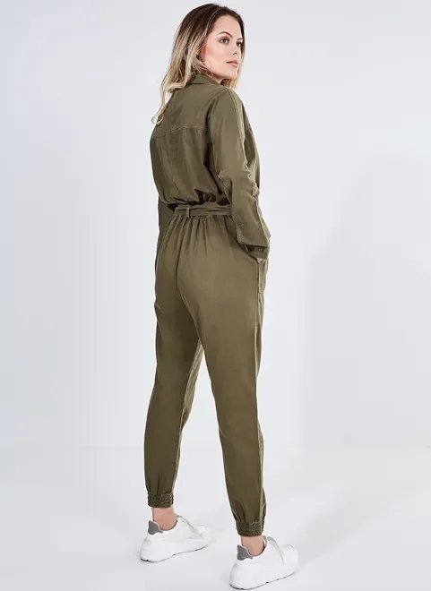 macacão em sarja verde militar macacão em sarja verde militar