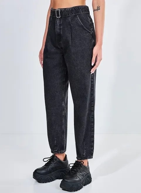 calça baggy em jeans black com cinto calça baggy em jeans black com cinto