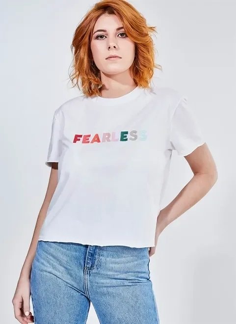 blusa cropped bordado colorido fearless blusa cropped bordado colorido fearless
