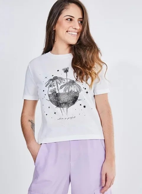 blusa em malha texturizada estampa flores blusa em malha texturizada estampa flores