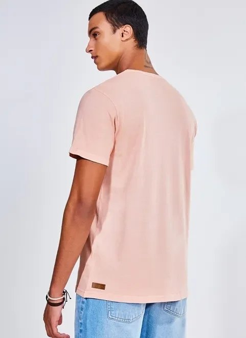 camiseta estonada com bolsinho camiseta estonada com bolsinho