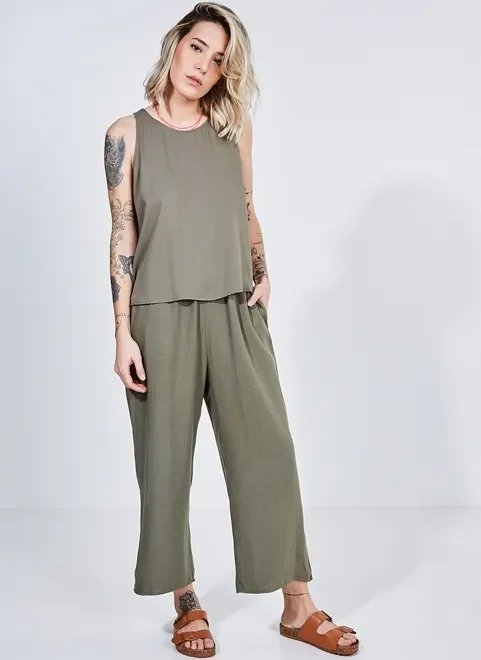 calça pantacourt verde militar com linho calça pantacourt verde militar com linho