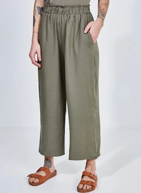 calça pantacourt verde militar com linho calça pantacourt verde militar com linho