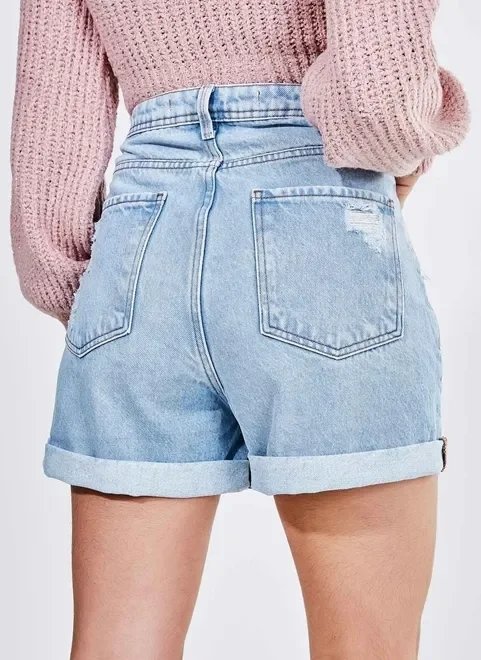 short hot pants em jeans com rasgos short hot pants em jeans com rasgos