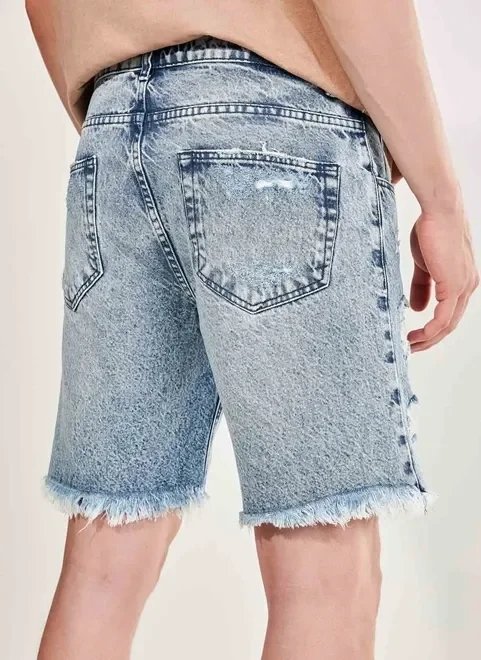 bermuda destroyed em jeans marmorizado bermuda destroyed em jeans marmorizado