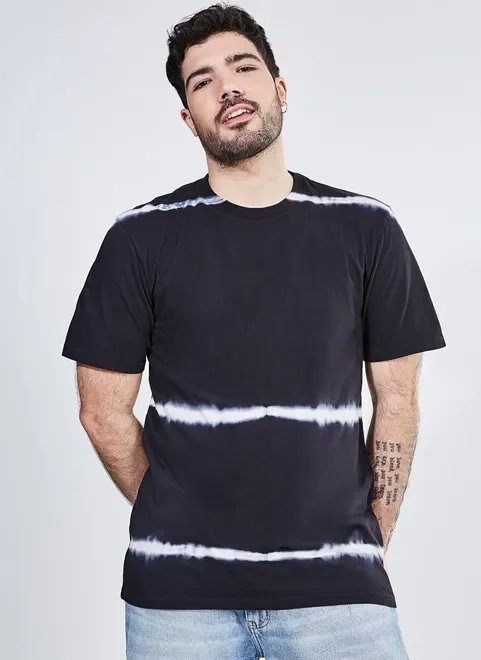 camiseta tie dye em preto e branco camiseta tie dye em preto e branco