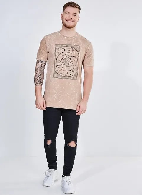 camiseta marmorizada estampa mística camiseta marmorizada estampa mística
