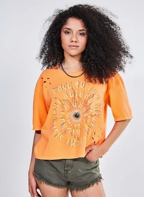 camiseta estampada oversized furadinha camiseta estampada oversized furadinha