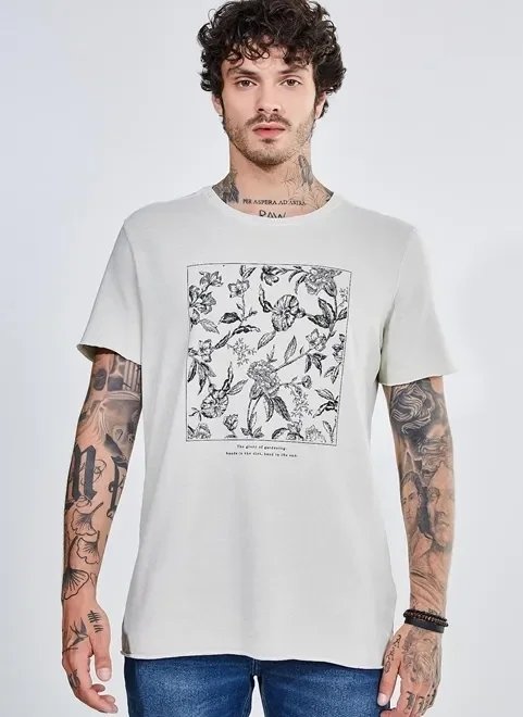 camiseta alongada estampa flores camiseta alongada estampa flores