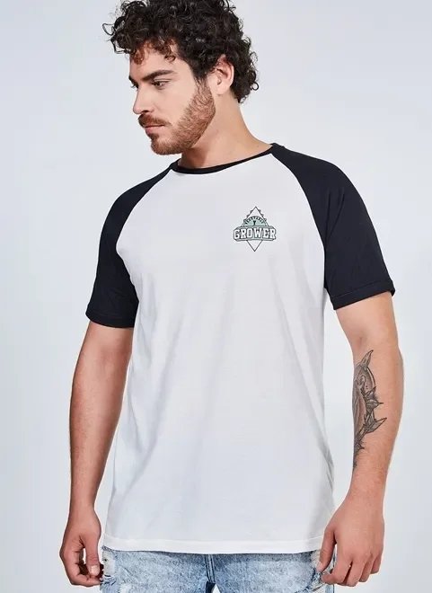 camiseta manga raglan com estampa camiseta manga raglan com estampa