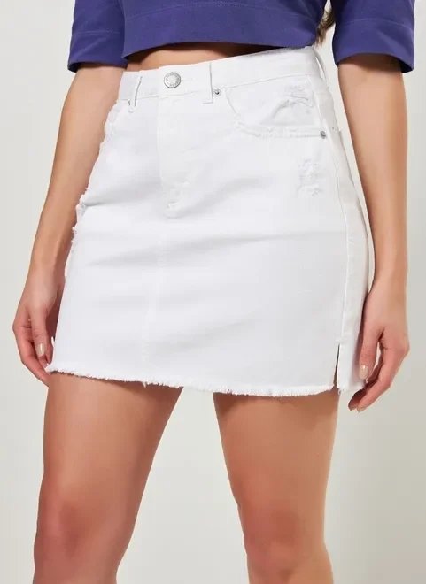 saia branca em sarja com barra desfiada saia branca em sarja com barra desfiada