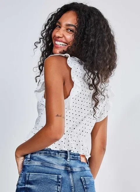 blusa cropped em laise com babados blusa cropped em laise com babados