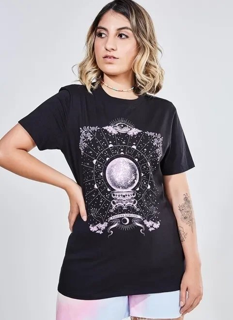 camiseta estampa mística bola de cristal camiseta estampa mística bola de cristal