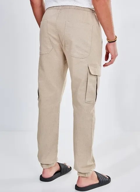 calça em sarja caqui bolsos cargo calça em sarja caqui bolsos cargo