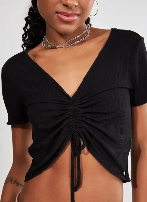 blusinha cropped com amarração na frente blusinha cropped com amarração na frente