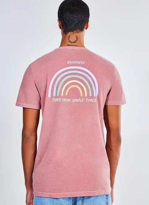 camiseta estampa arco íris camiseta estampa arco íris
