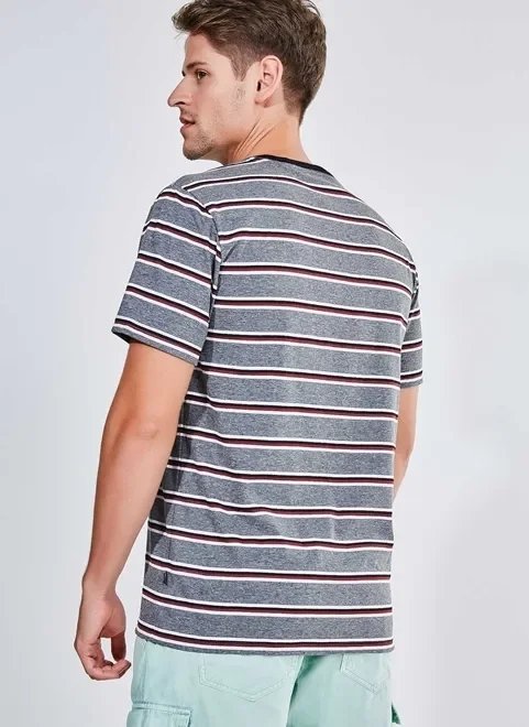 camiseta manga curta listrada vintage camiseta manga curta listrada vintage