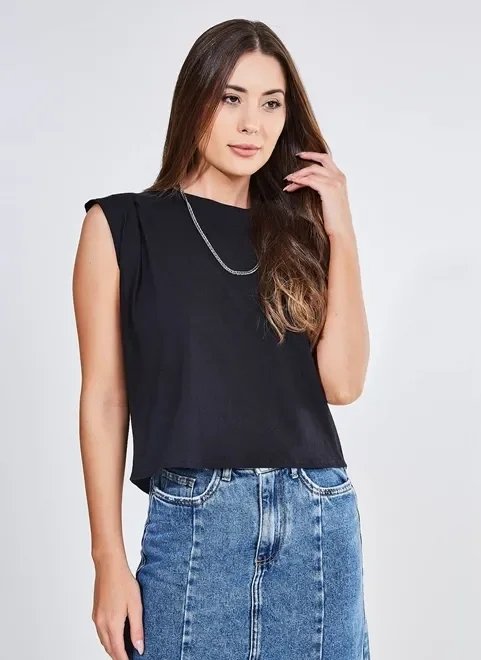blusa lisa com pregas no ombro blusa lisa com pregas no ombro