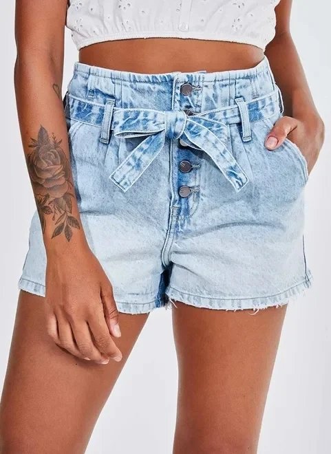 short clochard em jeans claro short clochard em jeans claro