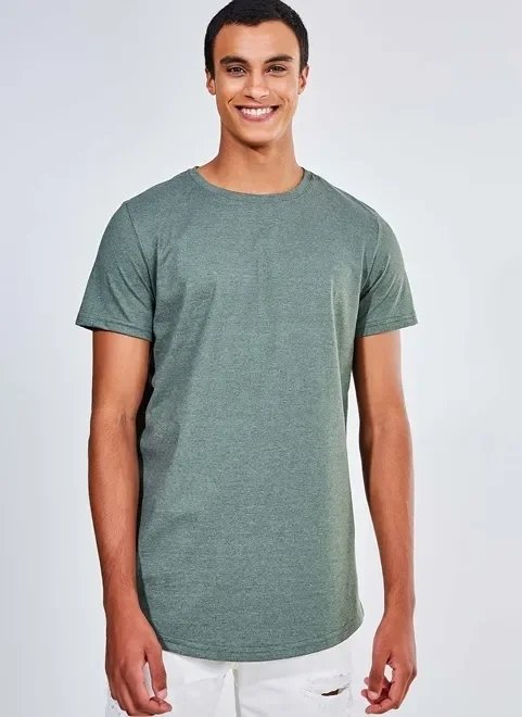 camiseta alongada verde militar camiseta alongada verde militar