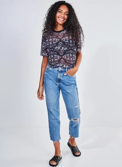 blusa alongada em tule estampa borboleta blusa alongada em tule estampa borboleta