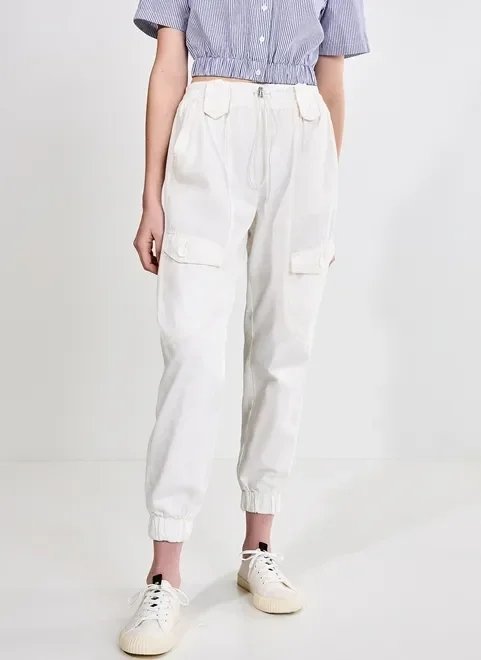 calça jogger off-white com regulador calça jogger off-white com regulador