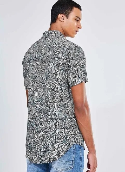 camisa estampa rabiscos geométricos camisa estampa rabiscos geométricos