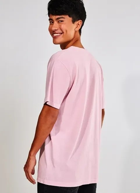 camiseta rosa com estampa colorida gen z camiseta rosa com estampa colorida gen z