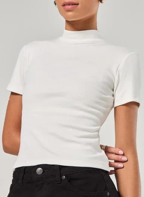 blusa básica de golinha alta blusa básica de golinha alta