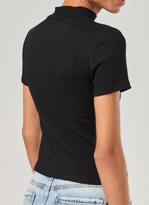 blusa básica de golinha alta blusa básica de golinha alta