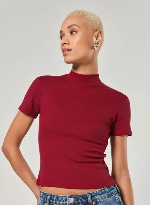 blusa básica de golinha alta blusa básica de golinha alta