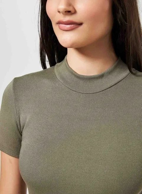 blusa básica de golinha alta blusa básica de golinha alta