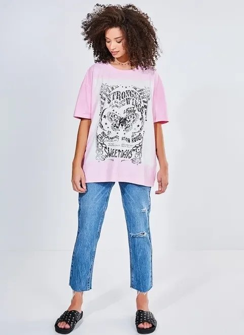 camiseta oversized estampa borboleta camiseta oversized estampa borboleta