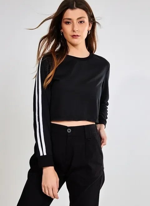 blusa cropped manga comprida em moletinho blusa cropped manga comprida em moletinho