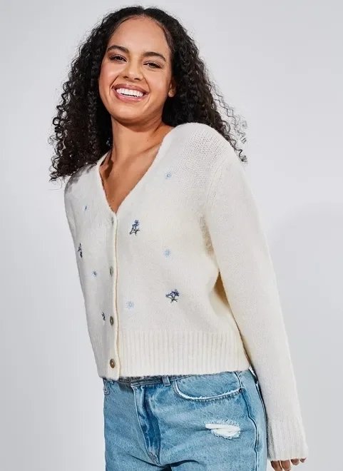 cardigan de tricô com bordado de florzinhas cardigan de tricô com bordado de florzinhas