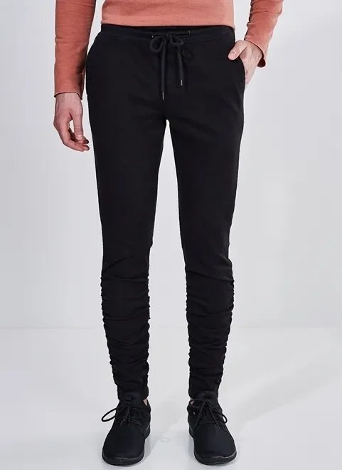 calça jogger preta em sarja calça jogger preta em sarja