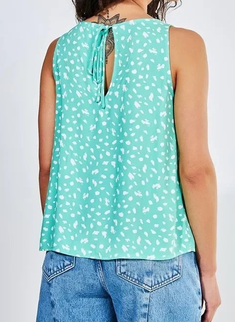 regata soltinha com detalhe nas costas regata soltinha com detalhe nas costas