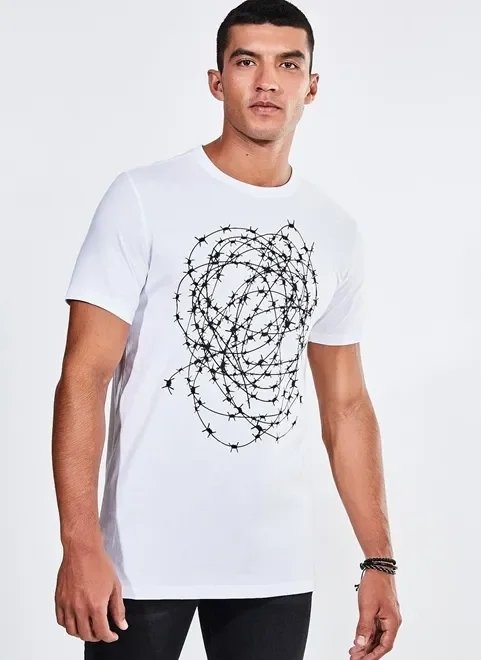 camiseta alongada arame farpado camiseta alongada arame farpado