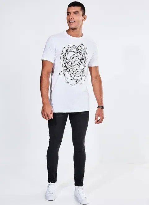 camiseta alongada arame farpado camiseta alongada arame farpado