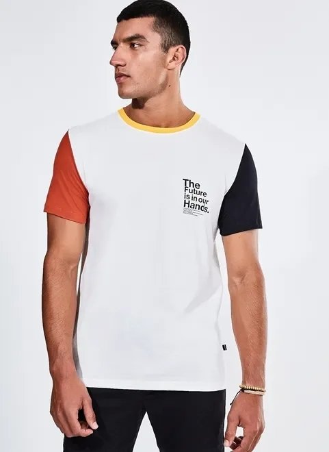 camiseta com mangas e gola coloridas camiseta com mangas e gola coloridas