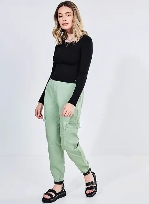blusa manga longa com amarração cruzada blusa manga longa com amarração cruzada