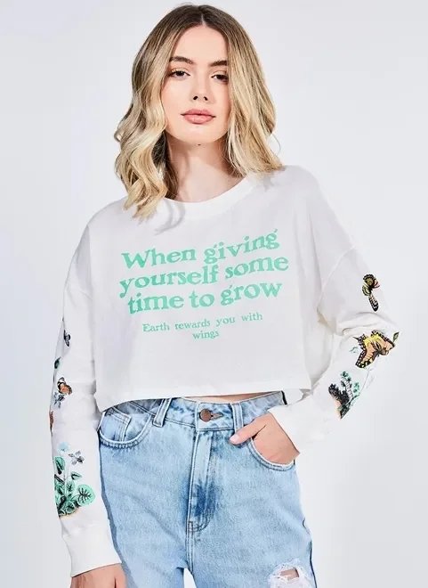 blusa cropped manga longa borboletas blusa cropped manga longa borboletas