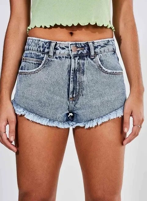 shortinho cintura baixa em jeans marmorizado shortinho cintura baixa em jeans marmorizado