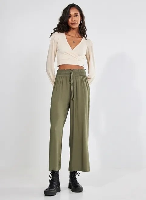 calça pantalona com elástico e amarração calça pantalona com elástico e amarração