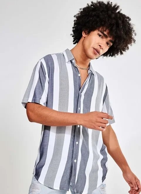 camisa manga curta listrada cinza camisa manga curta listrada cinza