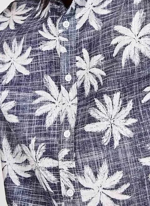 camisa manga curta estampa coqueiros camisa manga curta estampa coqueiros